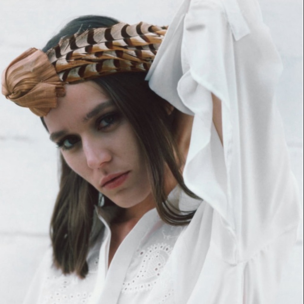 Zara Feather 🪶Headband Headpiece Size Small- NWT